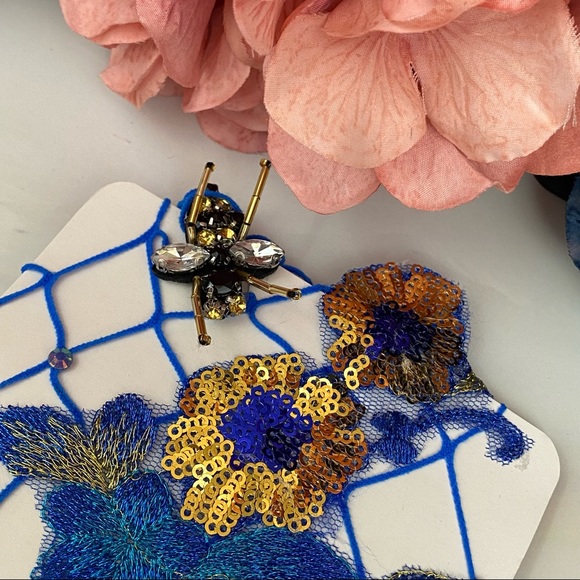 Haute Couture Blue Diamond Fishnet Stockings with 3D Flowers & Crystal Bumblebee - Picture 11 of 16